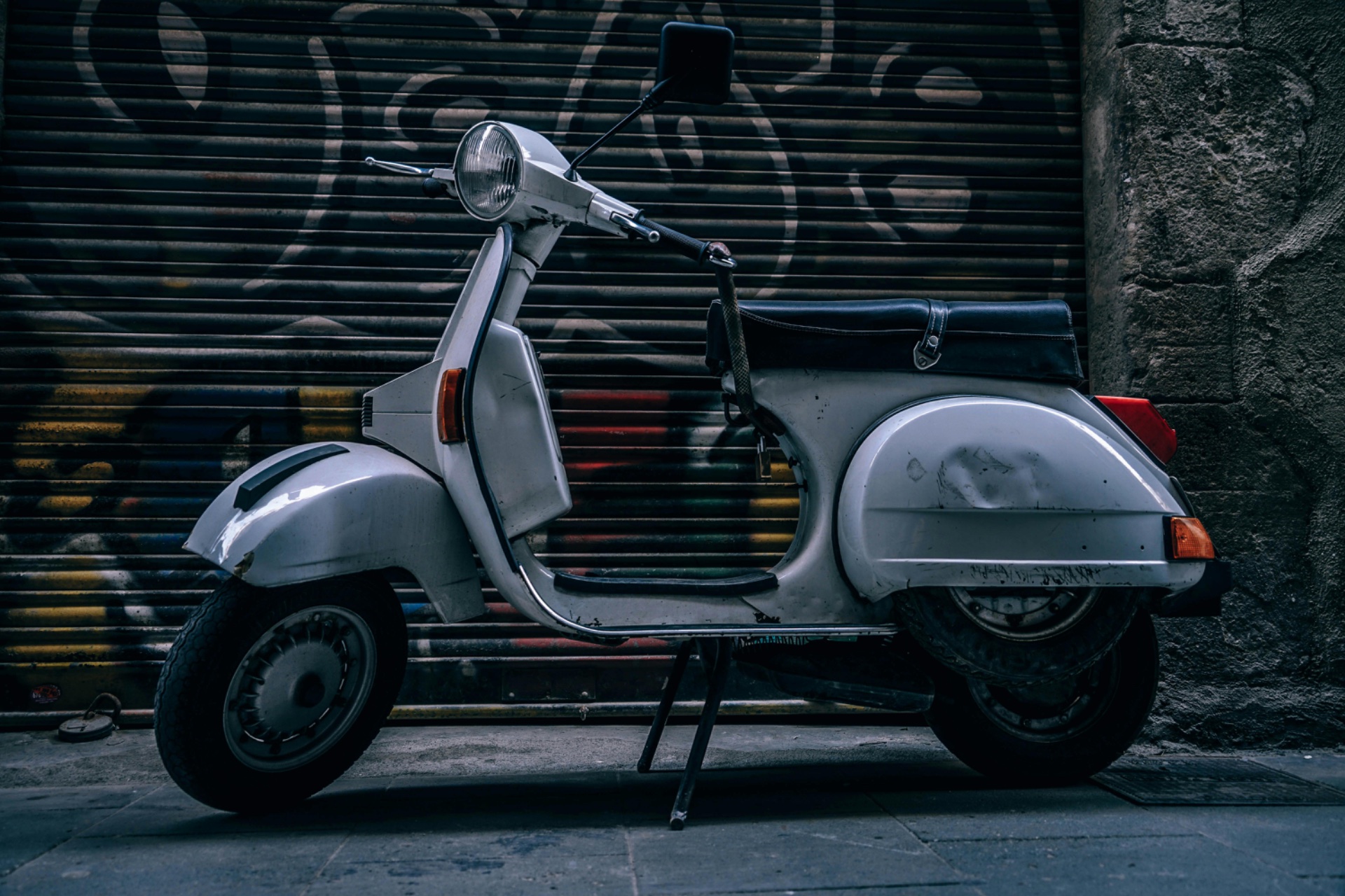 Vespa al Raval